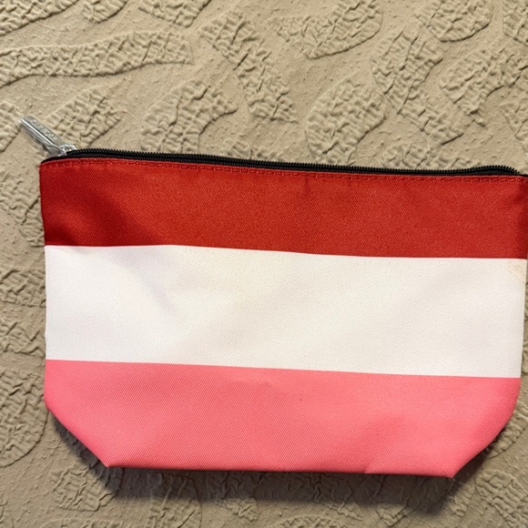 Clinique x Kate Spade Red and Pink Cosmetic Bag - Picture 2 of 4